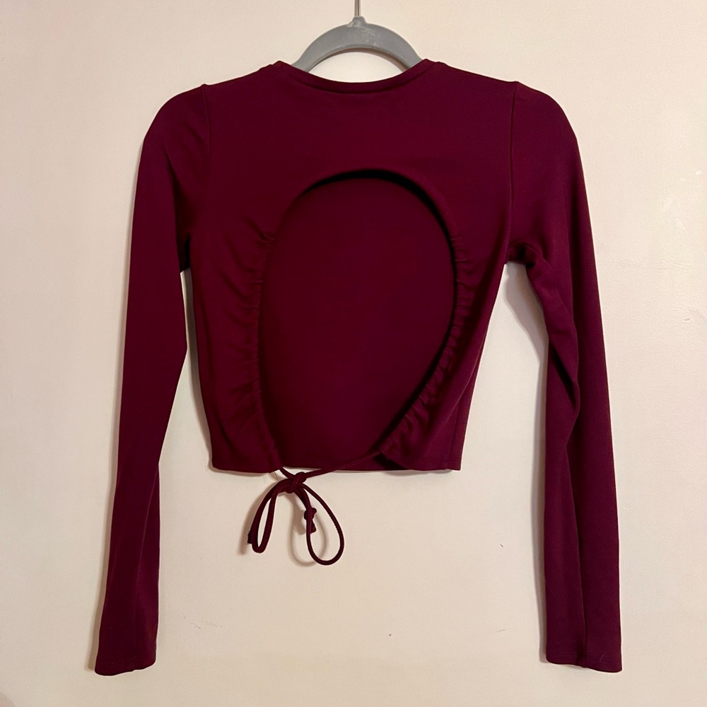 Open-Back Long Sleeve - Picture 4 of 5